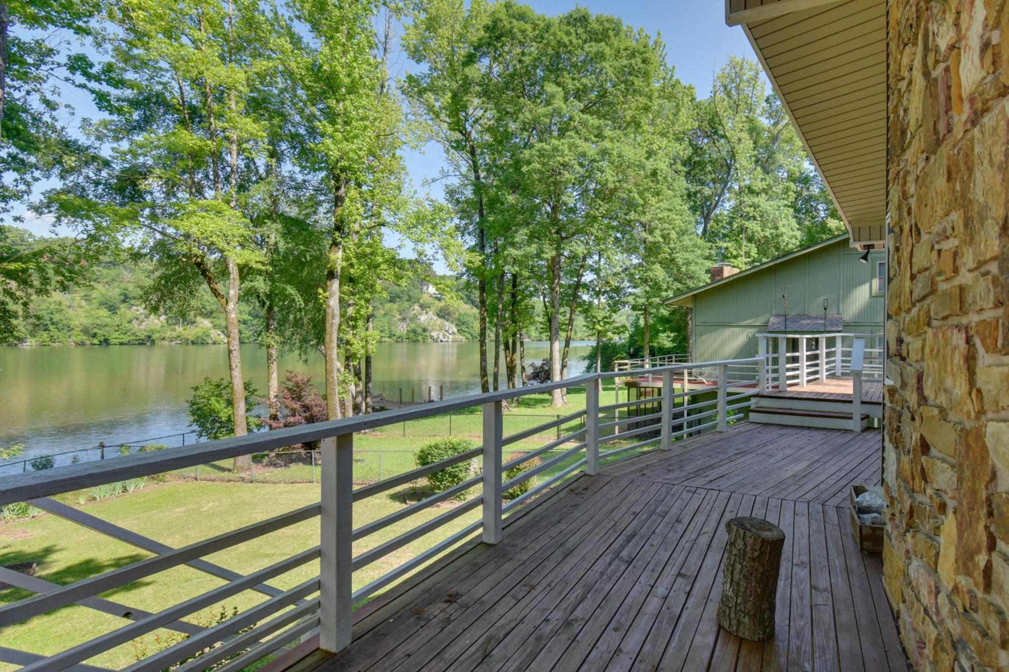 Lakefront Retreat With Deck, Dock And Resort Amenities Hot Springs Exteriér fotografie